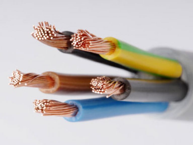 ¿Qué tipos de cables eléctricos existen?